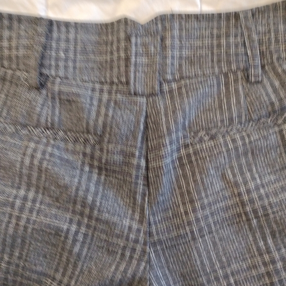 Streetwear Society | Gray Plaid Y2K High Waist Dress Shorts  | Size 9 - Picture 10 of 11
